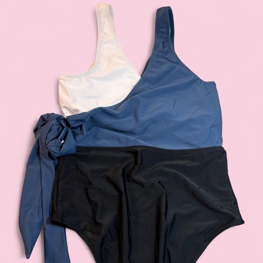 Nwt cupshe one piece womens wrap swimsuit blue, black, white - Picture 2 of 4